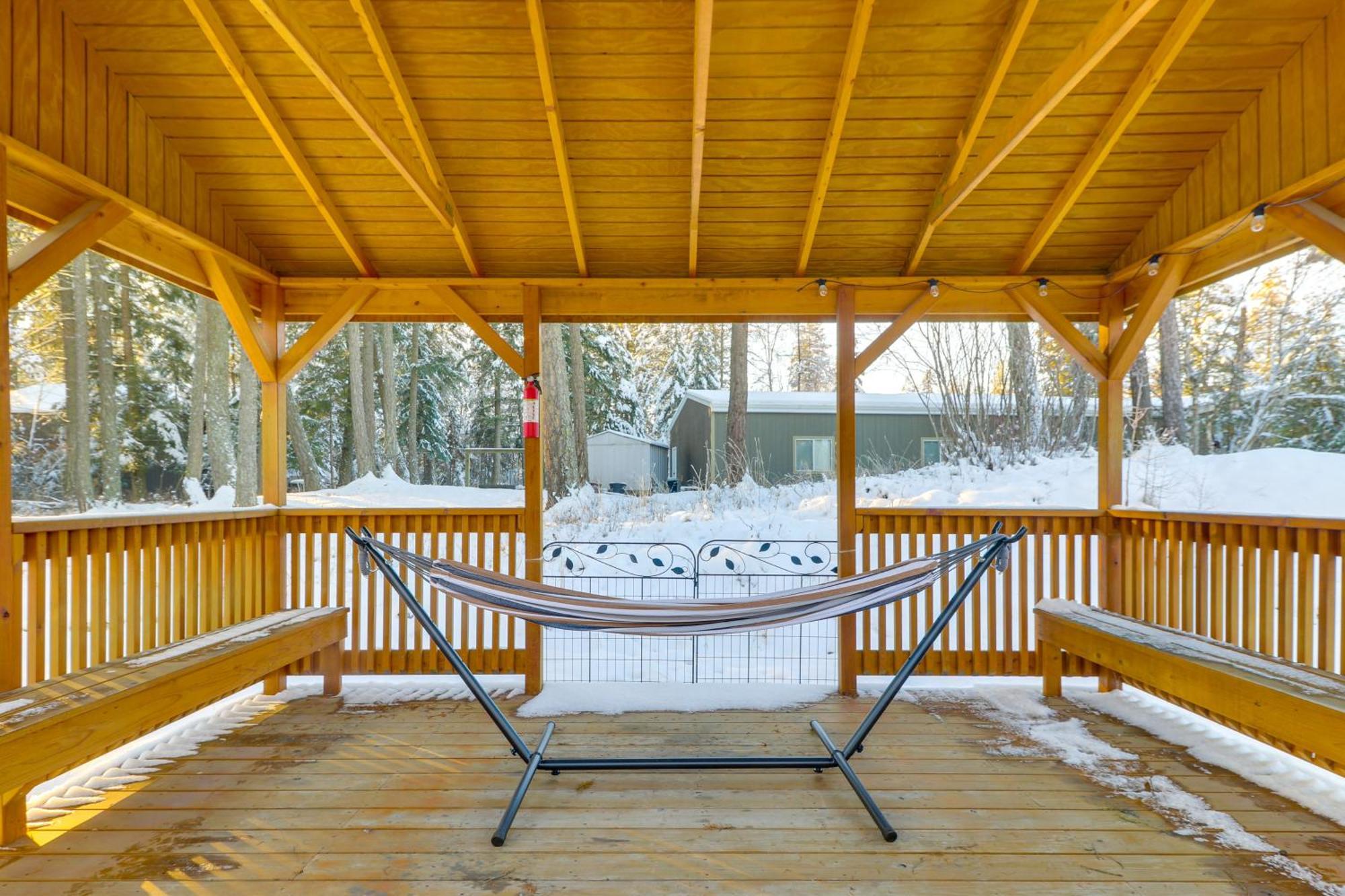 Columbia Falls Private Retreat Pool Table And Deck! 외부 사진